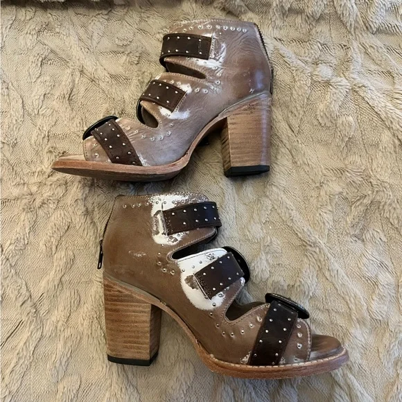 Violet Sandals - Picture 3 of 5